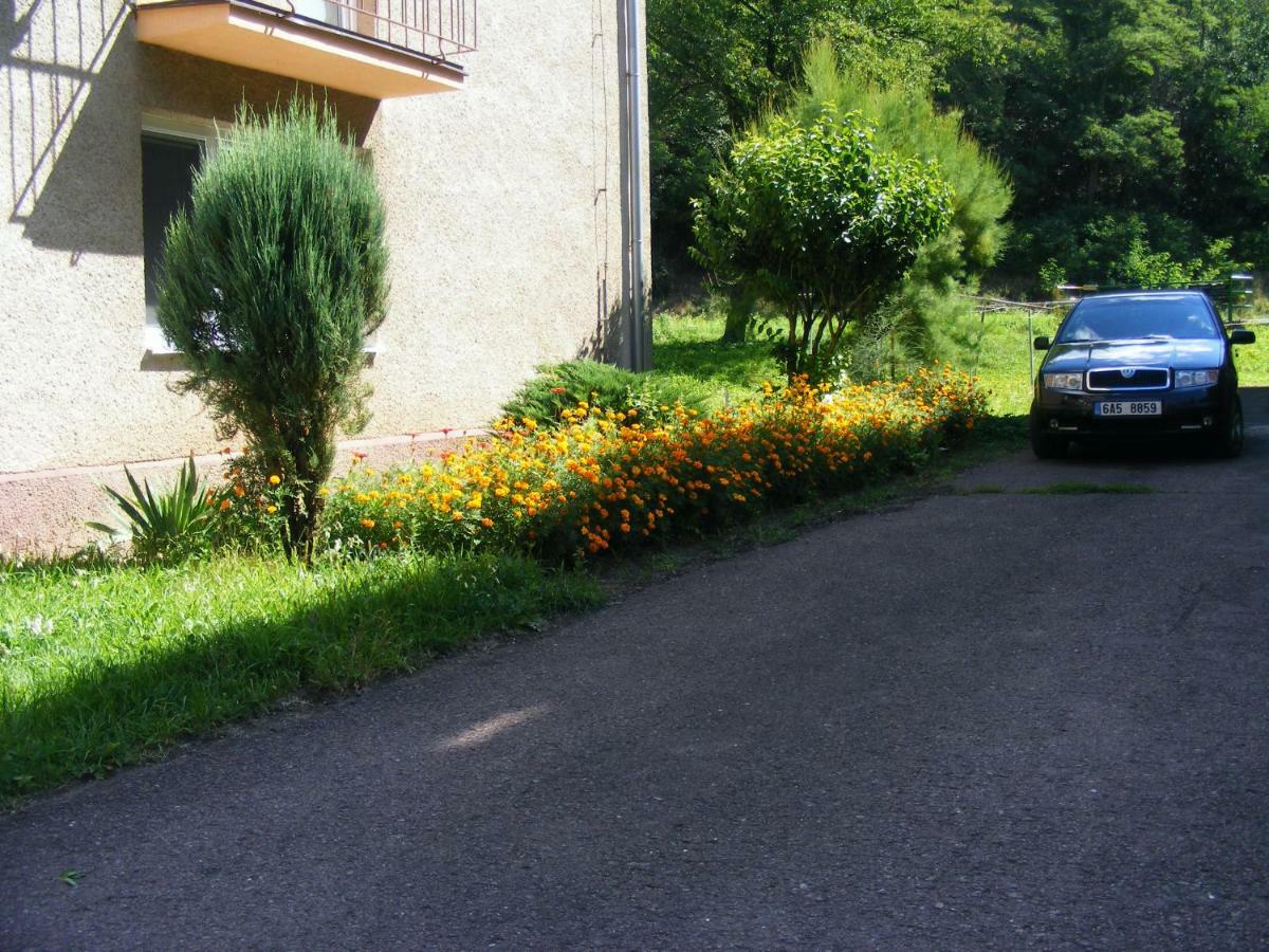 Apartman Hodrusa-Hamre Exterior photo